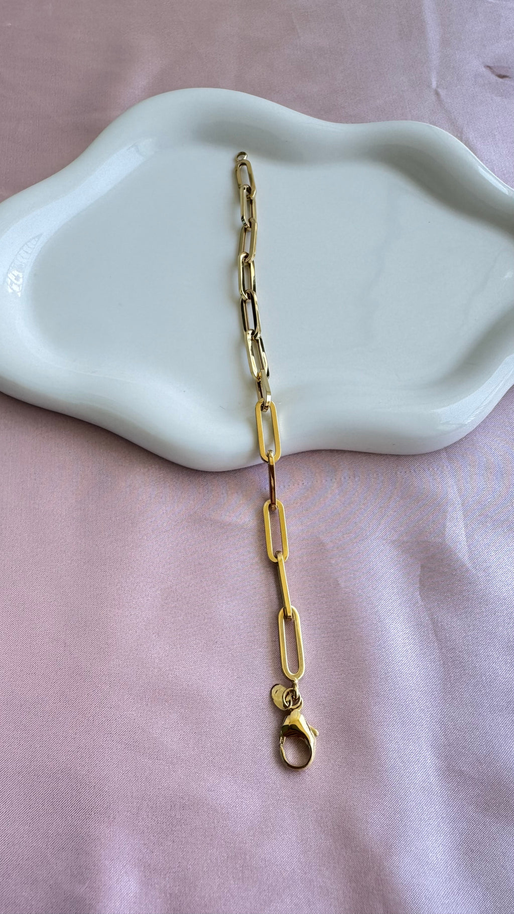 Manilla Paper Clip en oro 10K