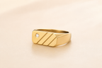 Sortija de hombre rectangular en oro 10K