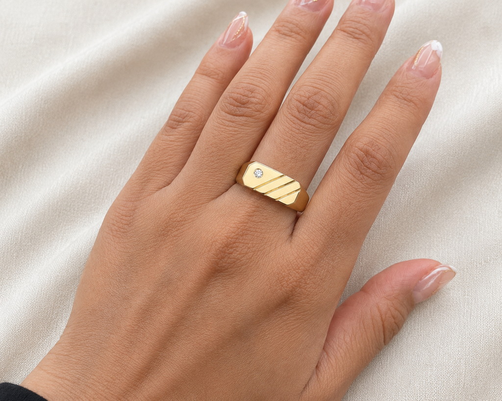 Sortija de hombre rectangular en oro 10K