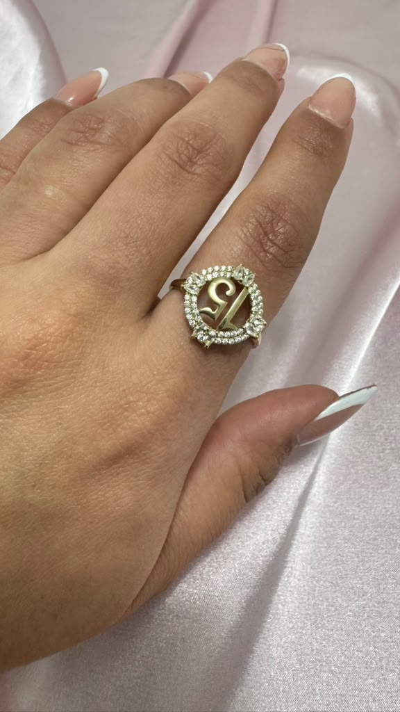 Anillo Número 15 con Circonias