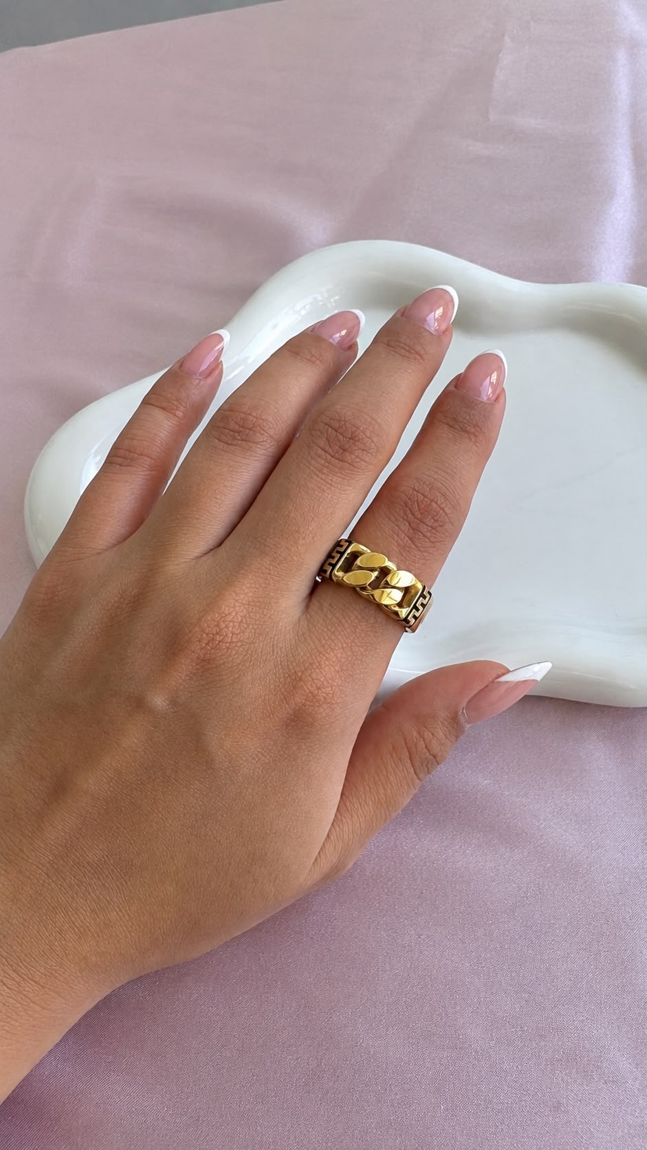 Anillo de Oro 10K – Estilo Versace