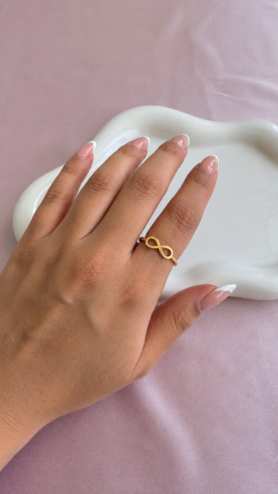 Anillo Infinito en oro 10K